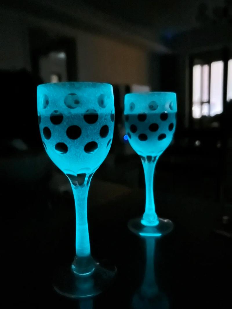 抖音同款发光玻璃杯