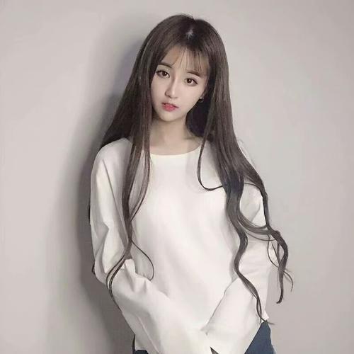 快手杨清柠是什么发型