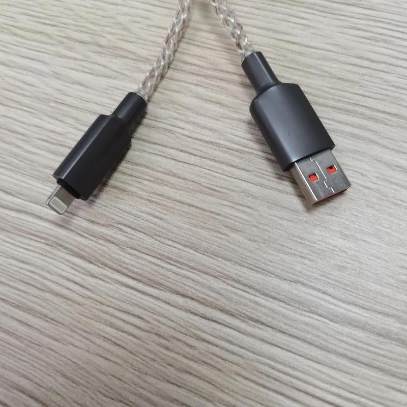 抖音里发光的数据线