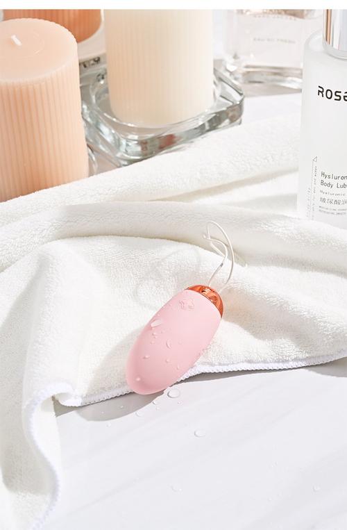 女生使用跳跳蛋直播