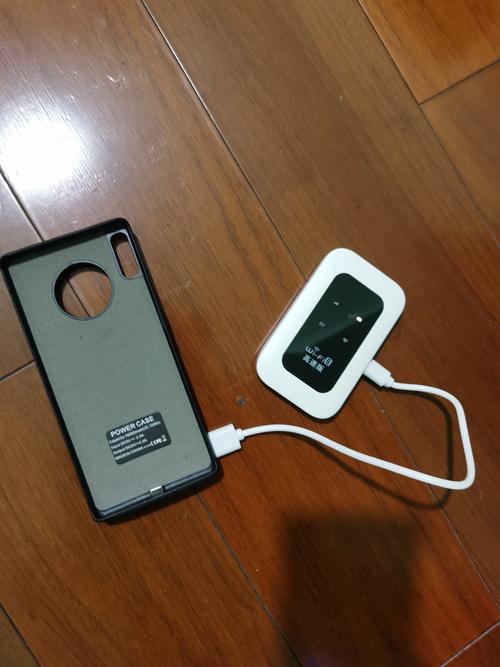 抖音上的背夹充电宝