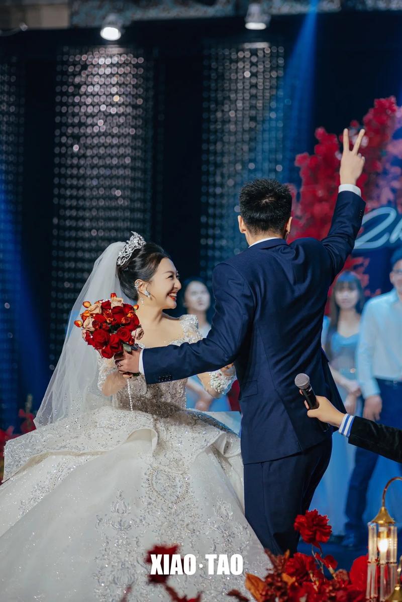 抖音快闪婚礼预告片