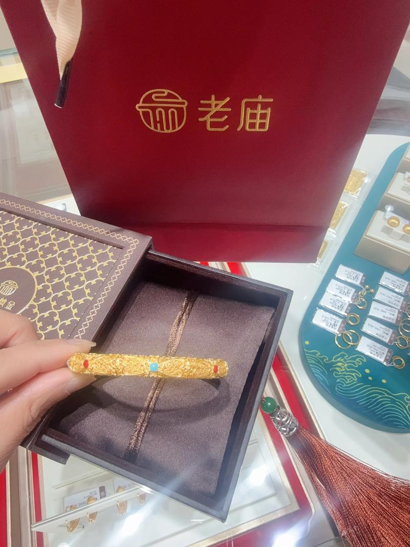 抖音上串珠黄金手镯