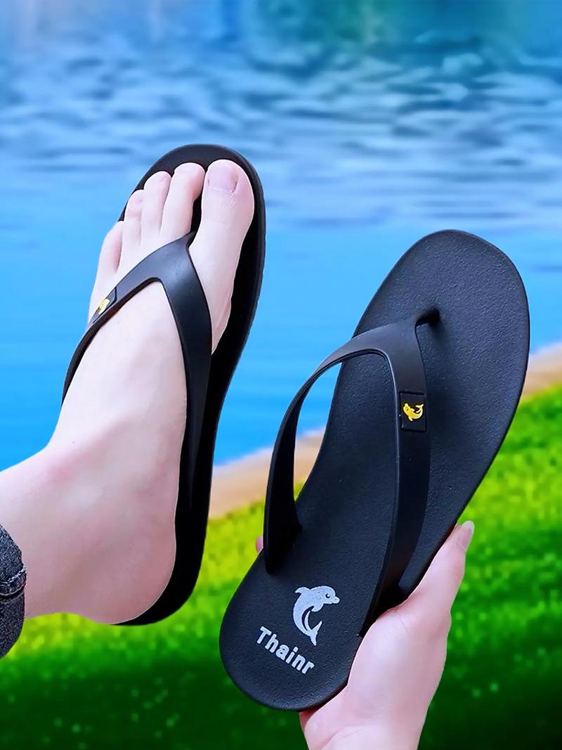 抖音里全是穿人字拖