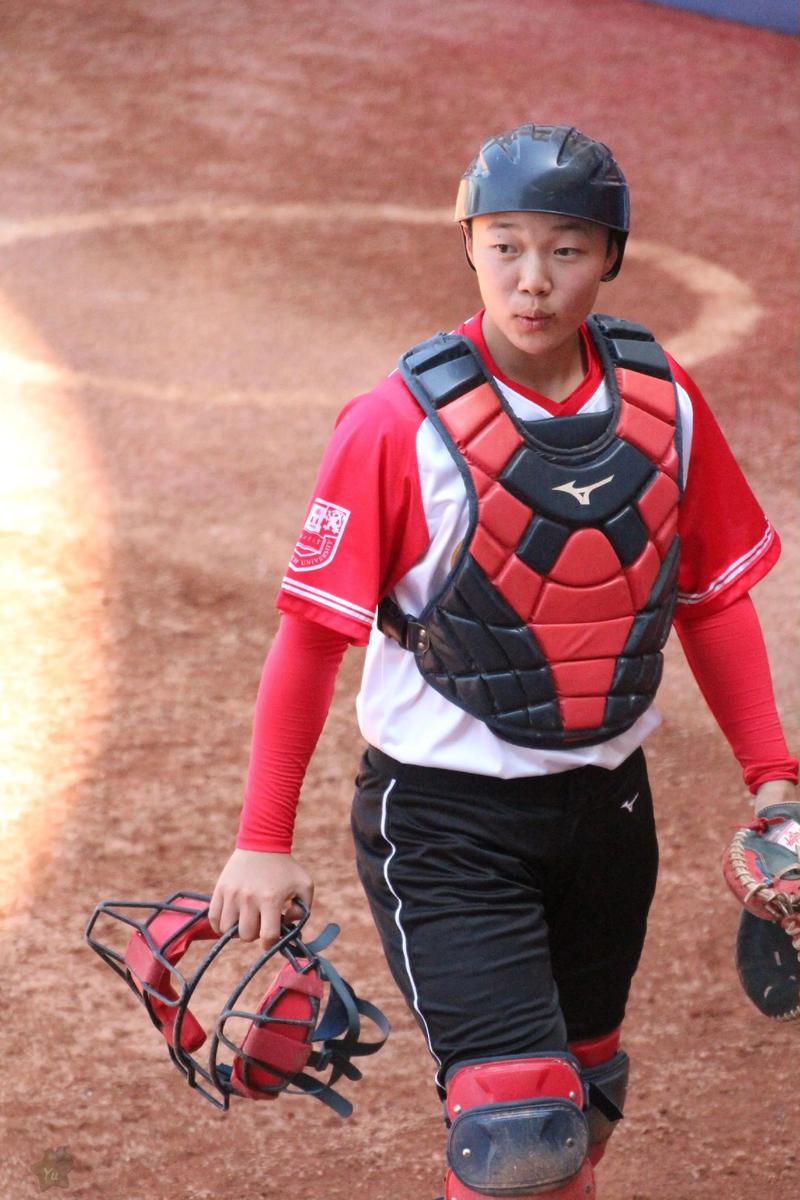 抖音拿棒球棒的主人