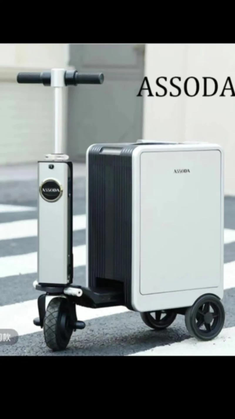 抖音上的电动行李箱