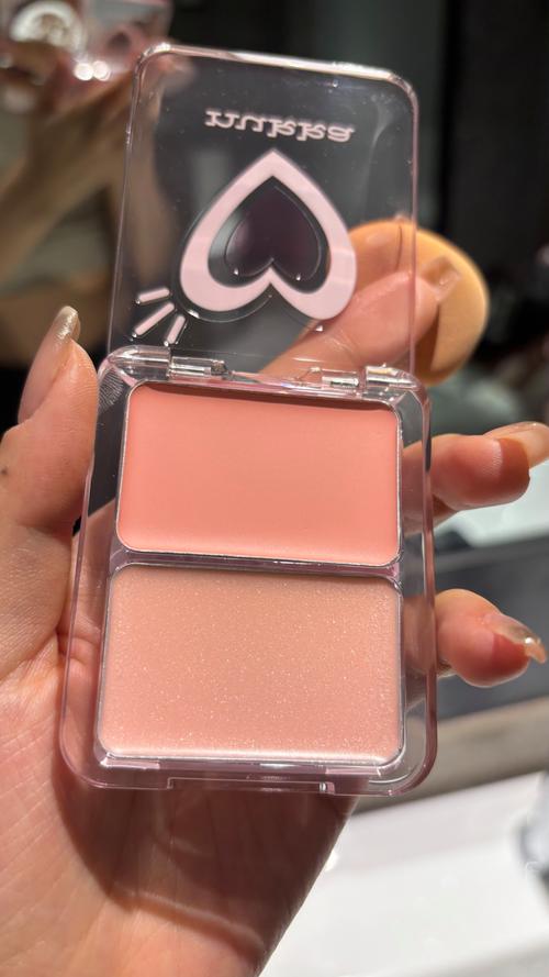 腮红抖音呗呗兔同款