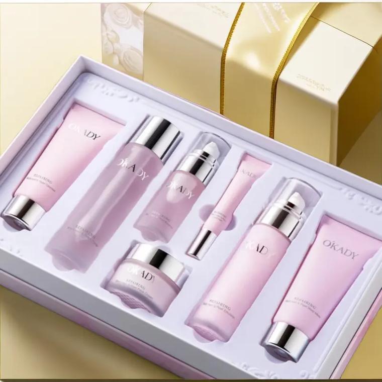 抖音化妆品套装广告