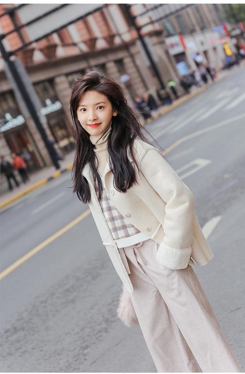 抖音章若楠风衣外套