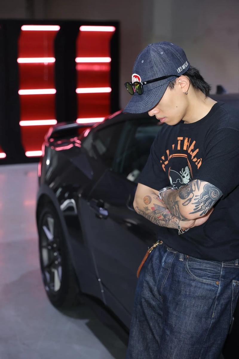 快手上自制跑车的人