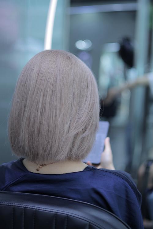 抖音网红染发亚麻灰