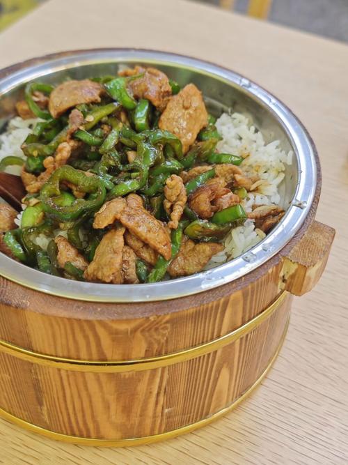 快手学手抓木桶饭团