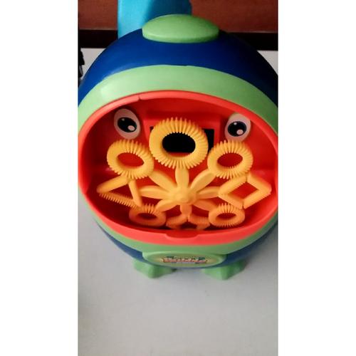 抖音上的企鹅泡泡器