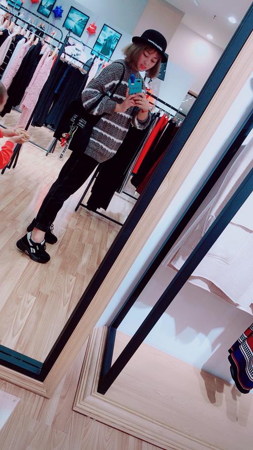 怎么找到快手蓝裤叉