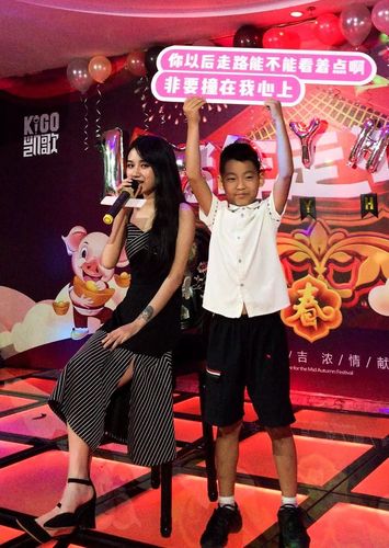 快手红人董一涵唱歌