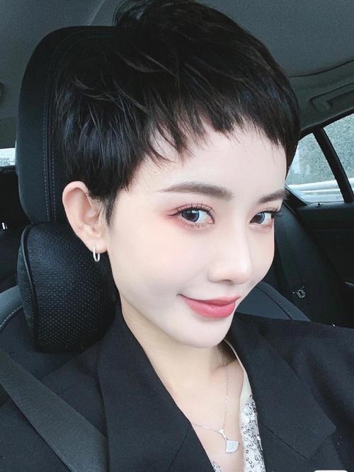 快手河南网红短发女