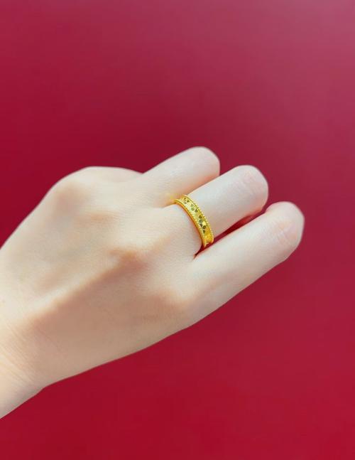 抖音周生生手链戒指