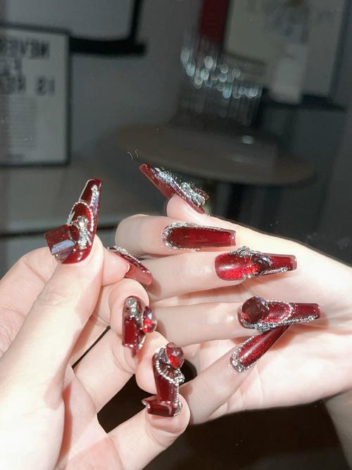 抖音网红指甲梯形钻