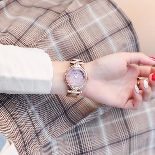 抖音上女式磁铁手表