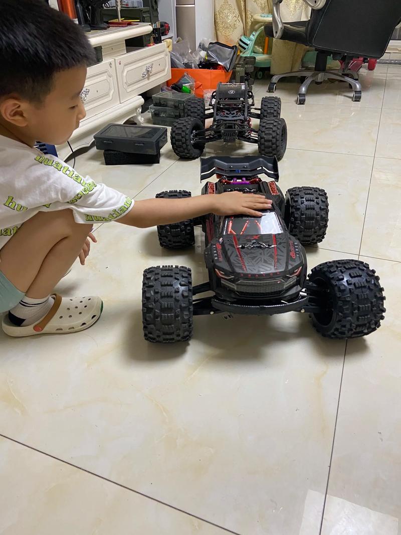 抖音那个社会遥控车