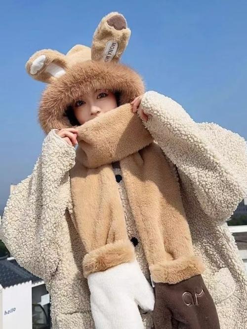 抖音兔耳朵帽子主播