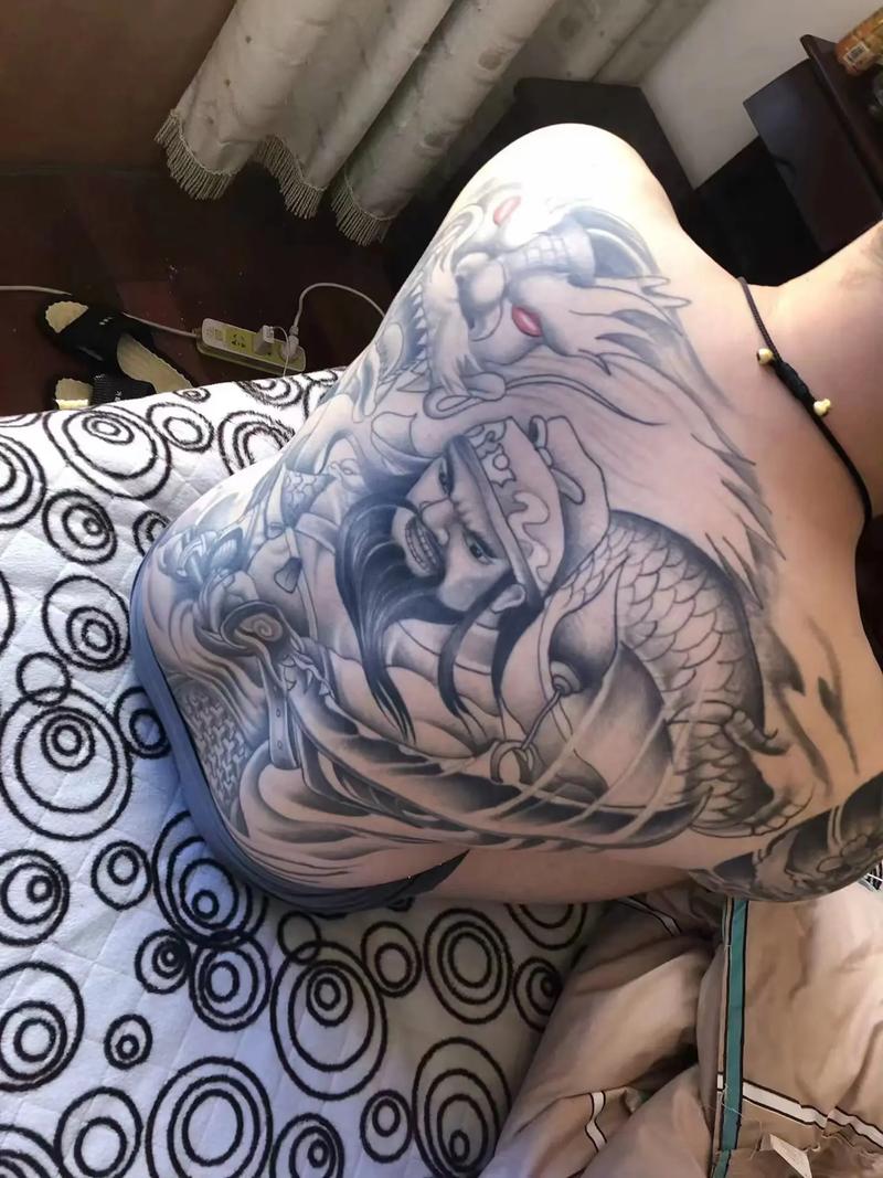 快手王牌牌纹身图片