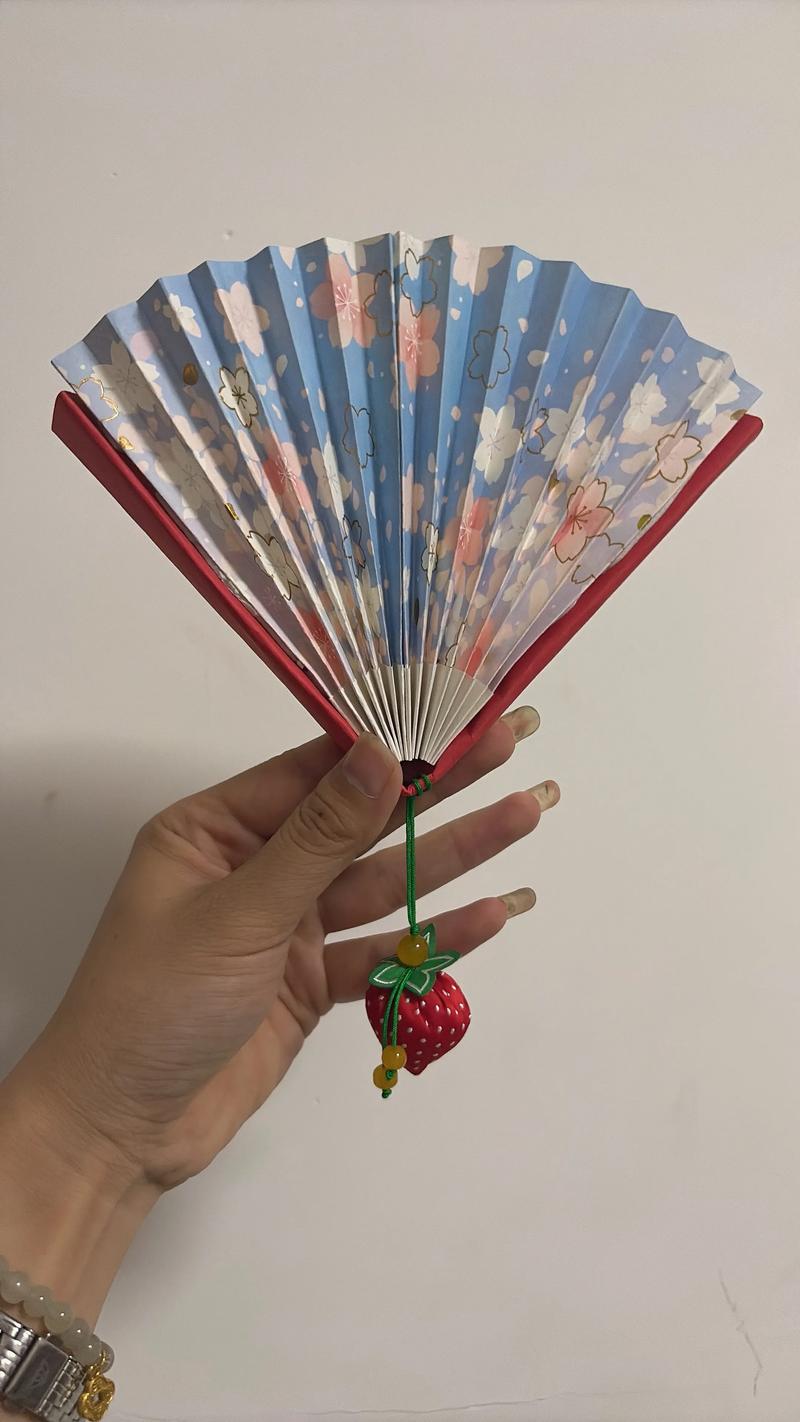 抖音上的折叠小扇子